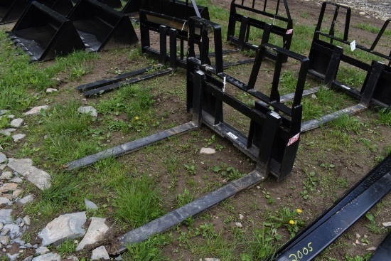 Kivel Quick Attach 4200 lb. Pallet Forks