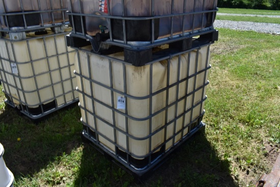 275 Gallon Liquid Tote