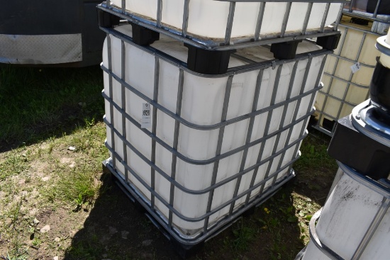 275 Gallon Liquid Tote
