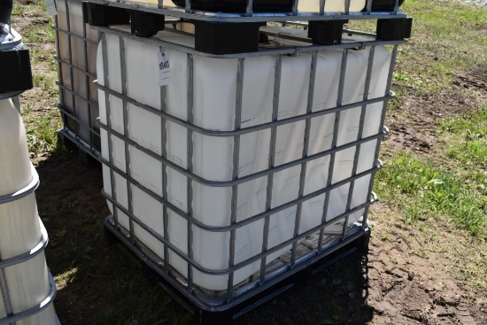 275 Gallon Liquid Tote