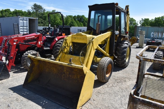 Ford D5011 Backhoe