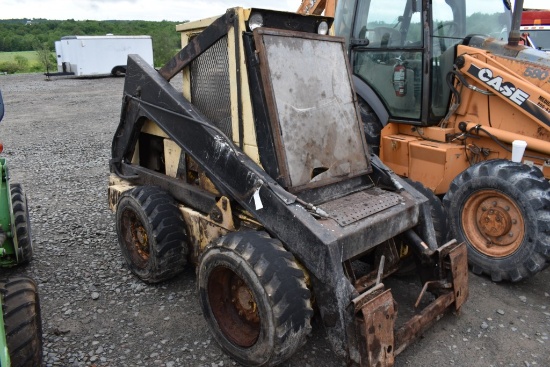 New Holland L785 Skid Steer