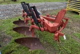 International 450 Automatic 3 Point 3 Bottom Plow