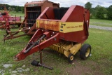New Holland 630 Round Baler