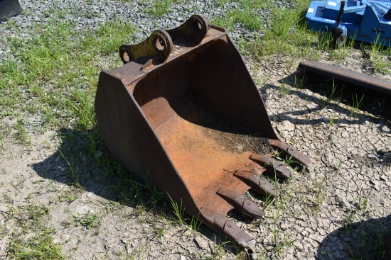 36" Back Hoe bucket