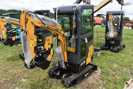 AGT Industrial H13R Mini Excavator