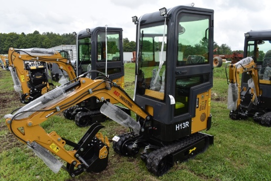 AGT Industrial H13R Mini Excavator
