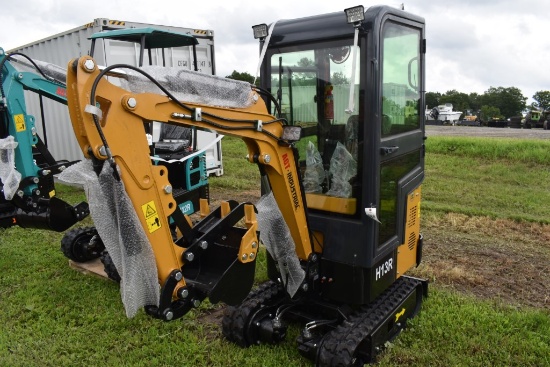 AGT Industrial H13R Mini Excavator