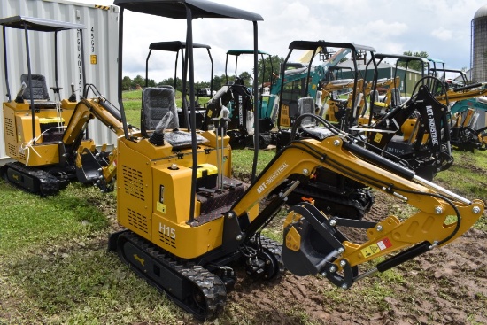 AGT Industrial H15 Mini Excavator