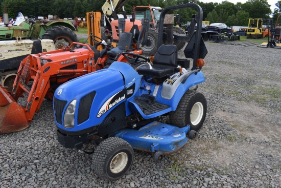 New Holland TZ25DA Mower Tractor