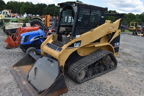 CAT 257B Skid Steer with Tracks