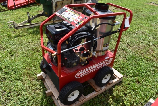 Magnum 4000 Series Gold Hot Water Pressure Washer