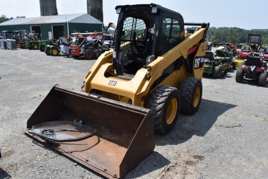 CAT 262D Skid Steer