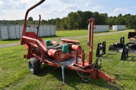 Kvernalnd UN7517 Turn Table Round Bale Wrapper