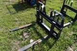 Bobcat Quick Attach Pallet Forks