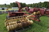 New Holland 790 Chopper with Hay Head