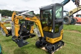 AGT Industrial QK18RXS-C Mini Excavator