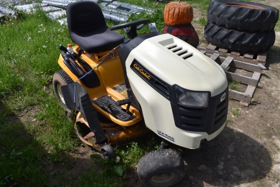 Cub Cadet LTX1045 Lawn Tractor