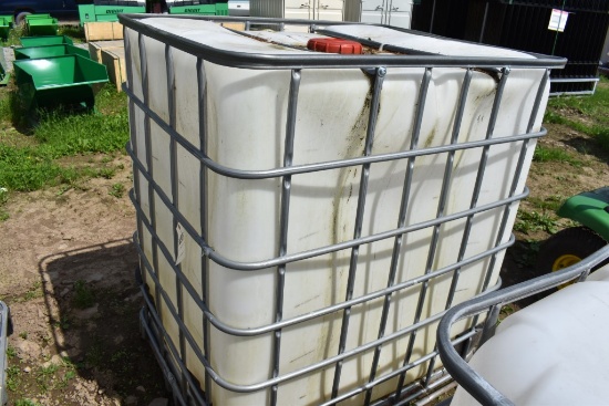 330 Gallon Liquid Tote