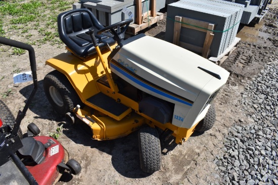 Cub Cadet 1330 Lawn Tractor