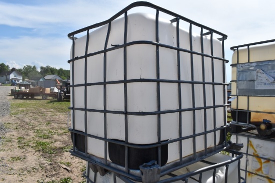 275 Gallon Liquid Tote