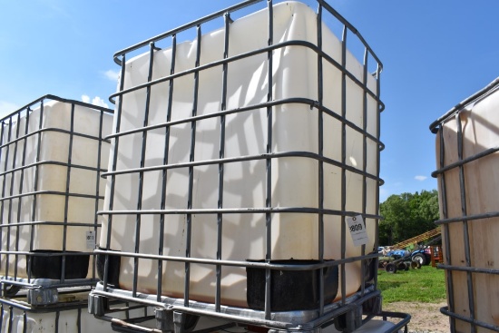 330 Gallon Liquid Tote