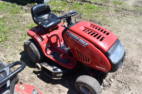 Troy-Bilt Bronco Lawn Tractor