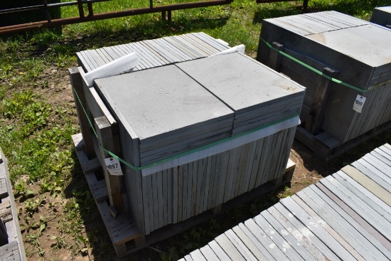 Pallet of 18" x 24" Bluestone Pieces