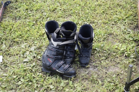 2 Pairs of Ski Boots