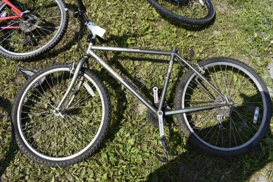 Trek 820 Mountain Track Mountain Bicycle