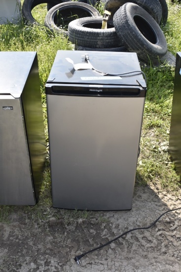 Frigidaire Mini Refrigerator