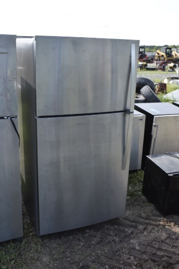 Whirl Pool Refrigerator
