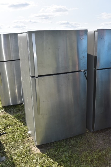 Whirl Pool Refrigerator