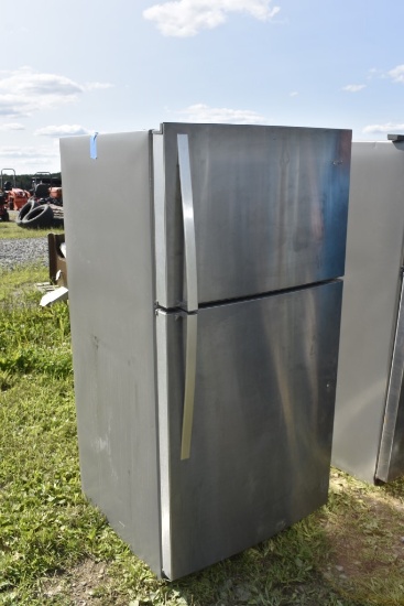 Whirl Pool Refrigerator