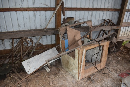 Contents of Wall