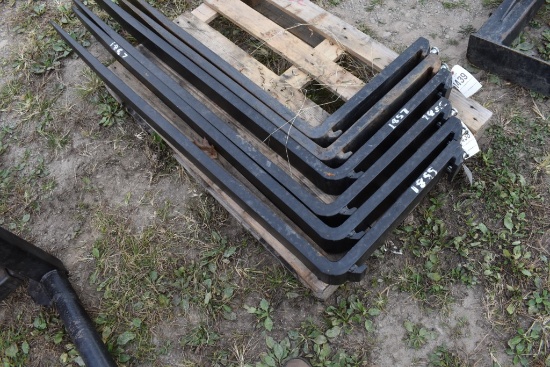 2 60" Pallet Forks
