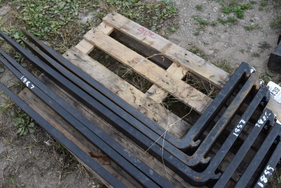 2 48" Pallet Forks