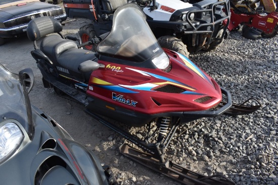 Yamaha 600 Triple VMAX Snow Mobile