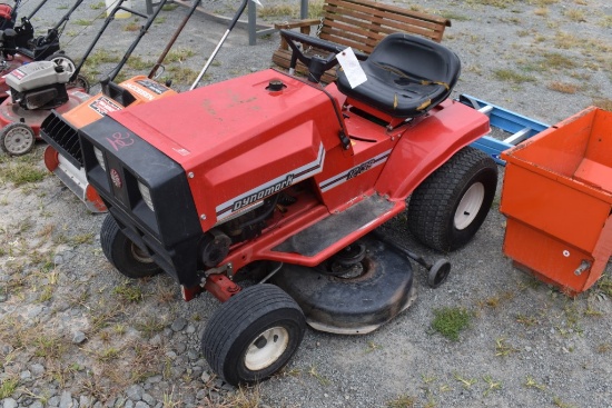 Dynamark 12/39 Lawn Tractor