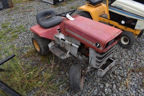 Massey Ferguson 7 Lawn Tractor