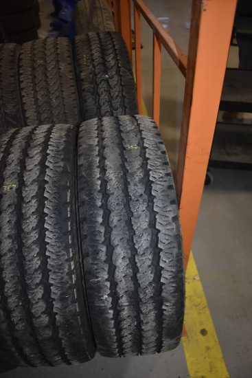 2 LT265.70R17 Tires