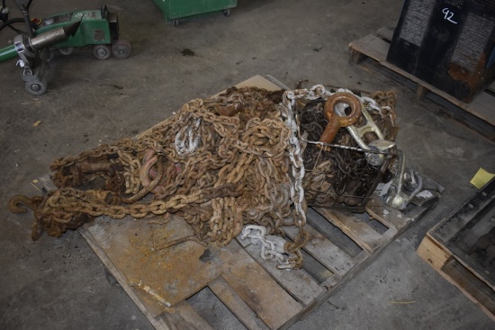 Pallet of Large Used Chains and Chain Parts