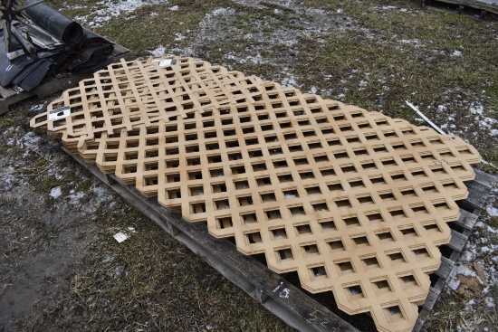 Pallet of Outdoor Lattice
