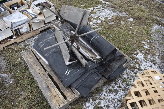 Pallet of Outdoor Rugs
