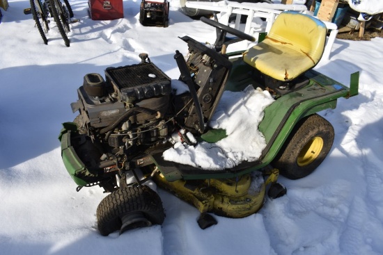 John Deere Lawn Tractor