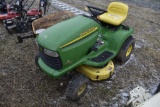 John Deere LT 150 Lawn Tractor