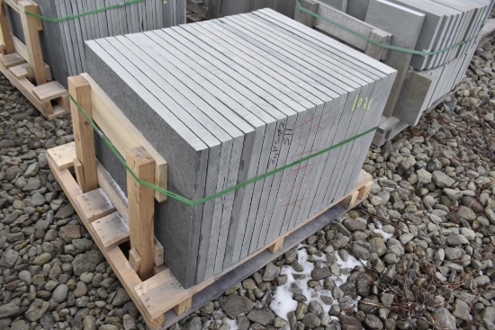 Pallet of 24" x 30" x 1.5" Thermal Bluestone Pieces
