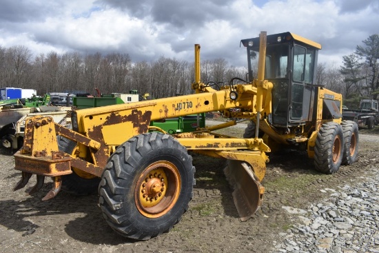 John Deere 770 Grader