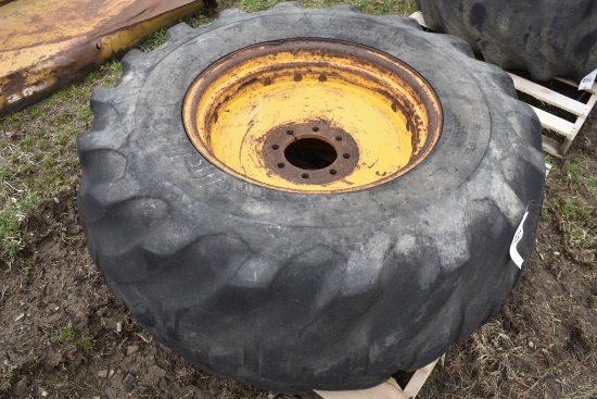 Firestone 19.5L-24 Tire on 8 Lug Rim