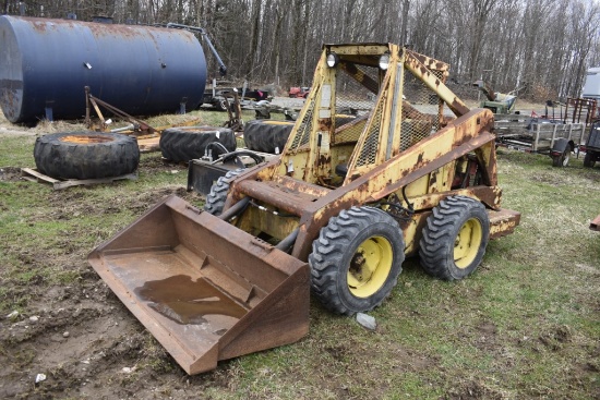 New Holland L775 Skid Steer